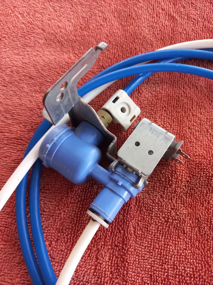Samsung fridge water inlet valve / solenoid