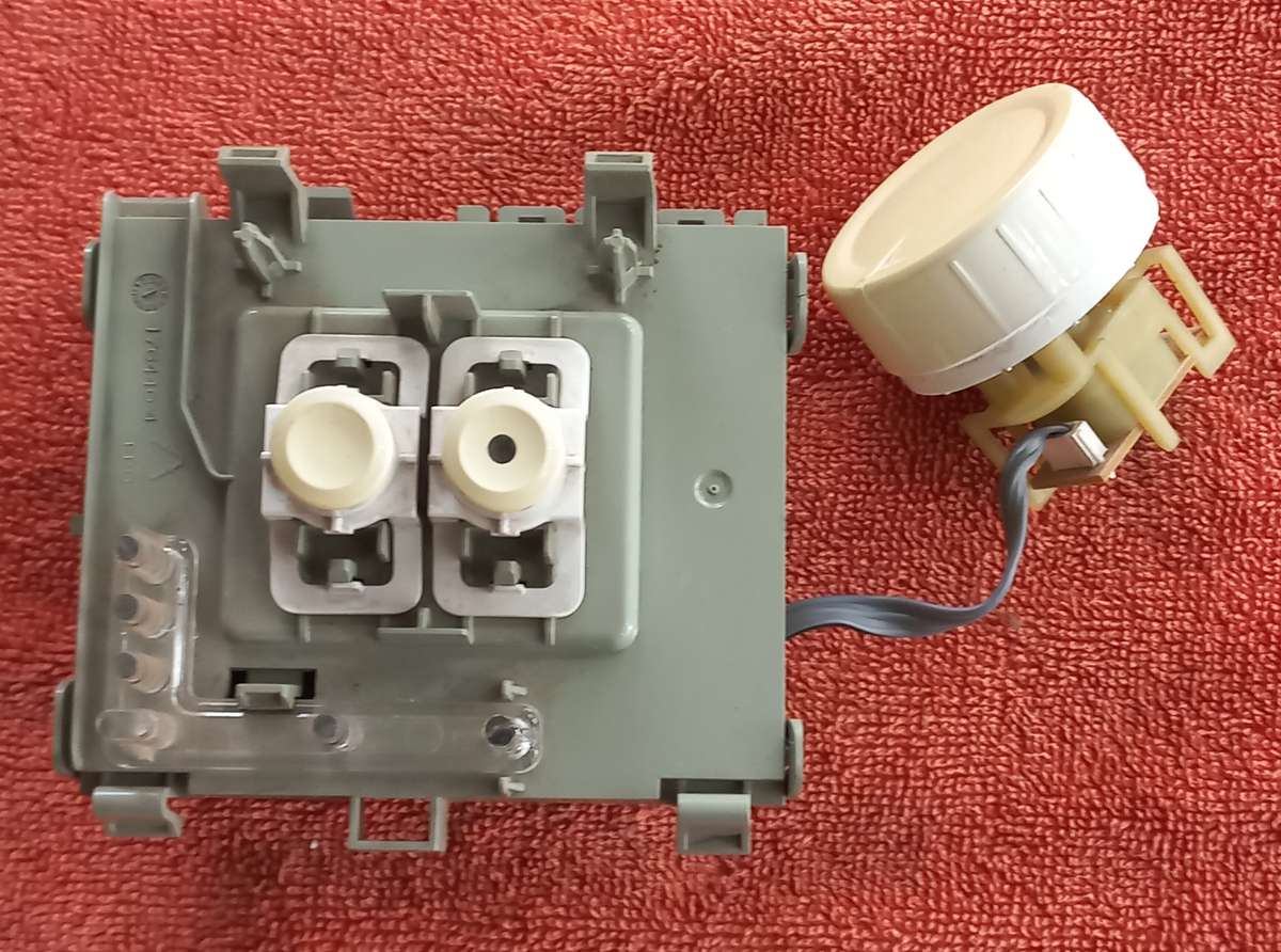 Defy dishwasher pc board DDW173, DDW174, DDW168, DDW169 (used pcb)