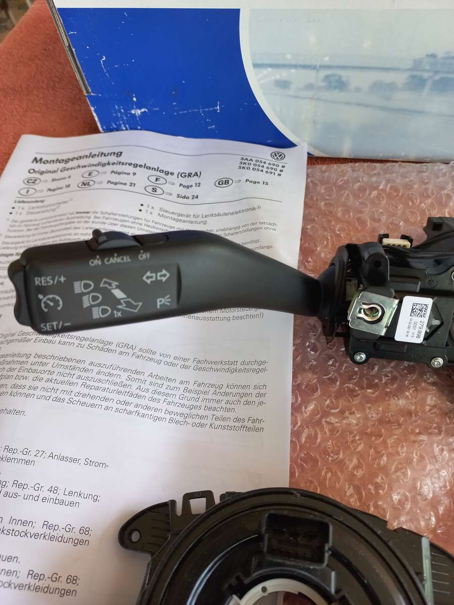 Cruise control, wiper, indicator module Volkswagen Eos, Jetta, Scirocco, Tiguan, Touran 5K0054690E