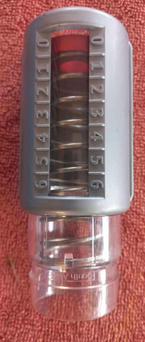 New - 3x 1.2m lengths Zodiac blue twist lock pipes & flow meter valve (suction tester) -Lot