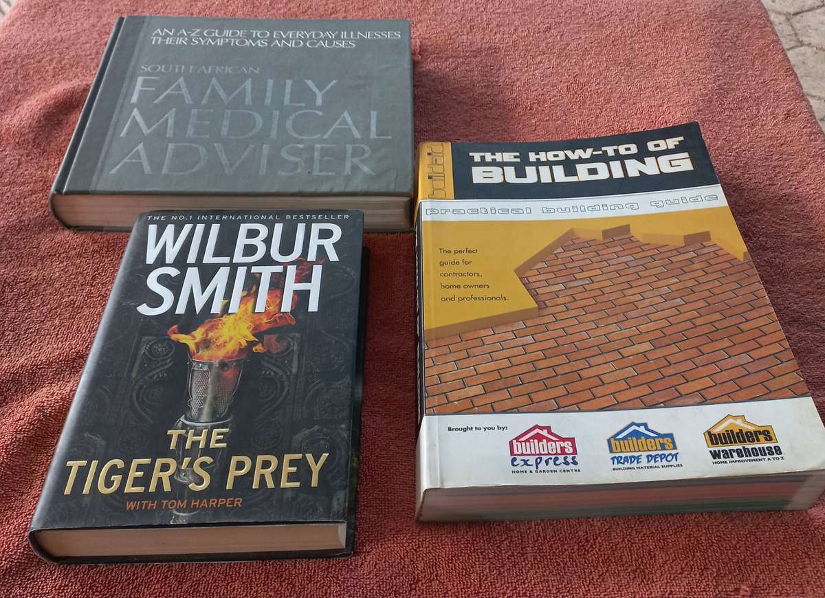 3x book lot - Wilbur Smith - The tigers prey, The how-to of building & Family medical Adviser