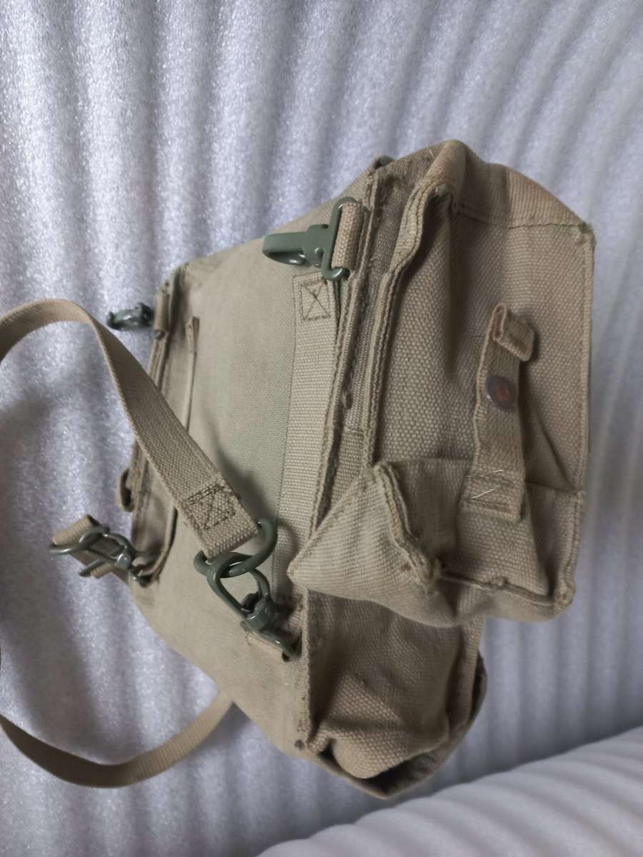 SADF kidney pouch webbing Pat 61/64 part of Pat 73 - ammo, utility, field gear