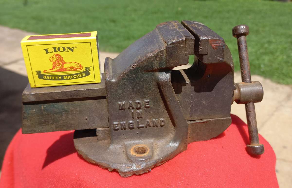 Small Record No0 vice - Made in England 1909 - 2000 by Record Tools Sheffield