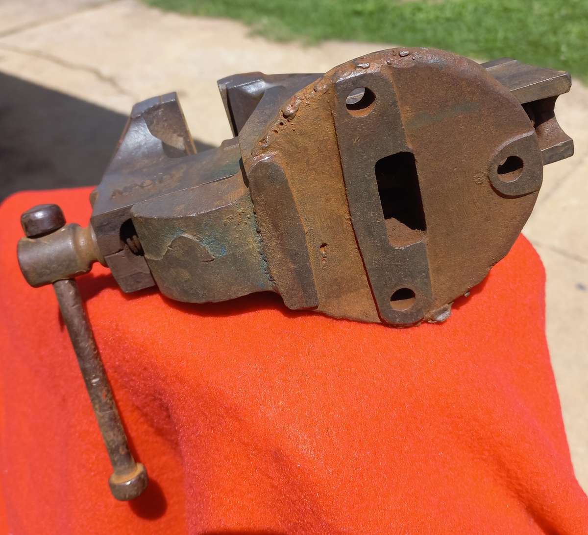 Small Record No0 vice - Made in England 1909 - 2000 by Record Tools Sheffield