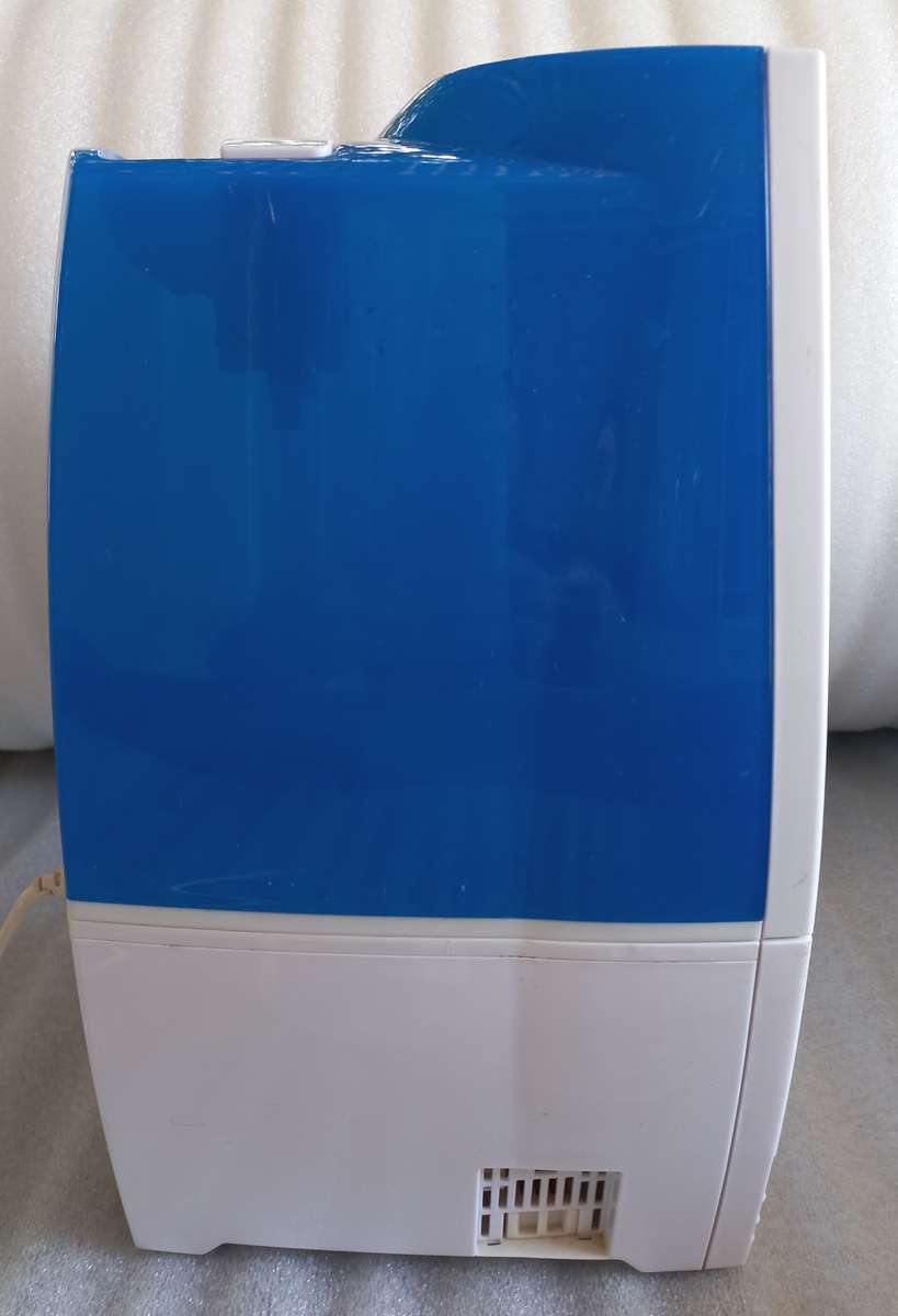 Elektra Heath+ 8074 Ultrasonic Cool/Warm Steam Humidifier (put moisture in the air)