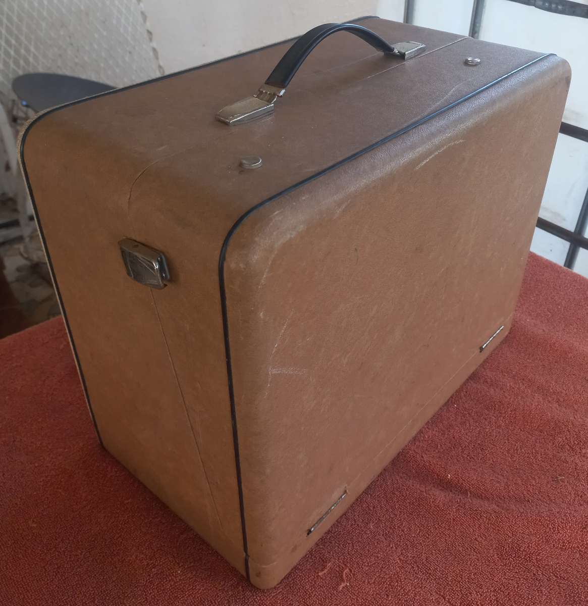 Vintage 8mm film projector Silma 240S - see photos & description