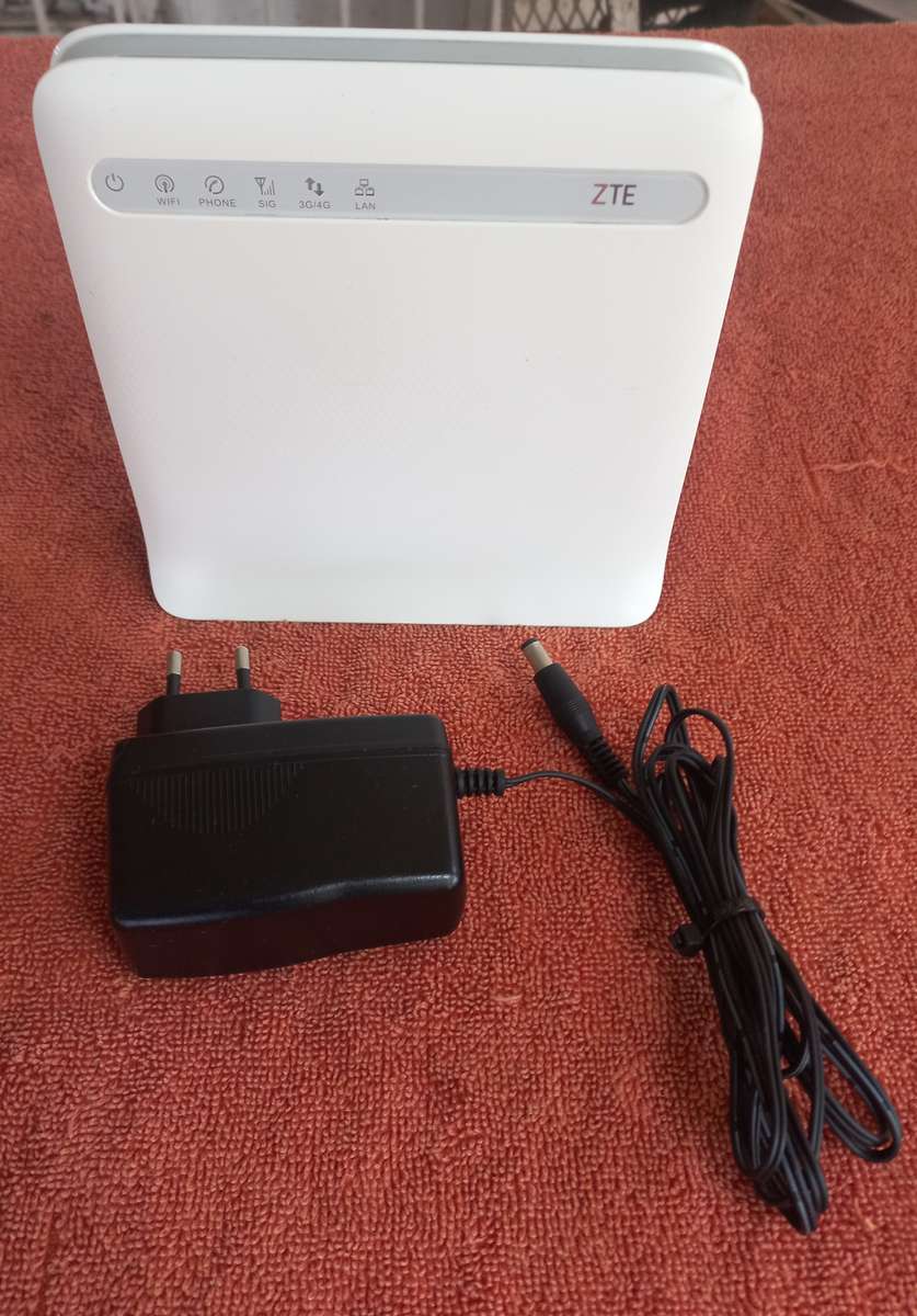 4G/LTE Sim card modem/router, wifi 2.4ghz  - OPEN TO ALL CELL NETWORKS - ZTE MF253