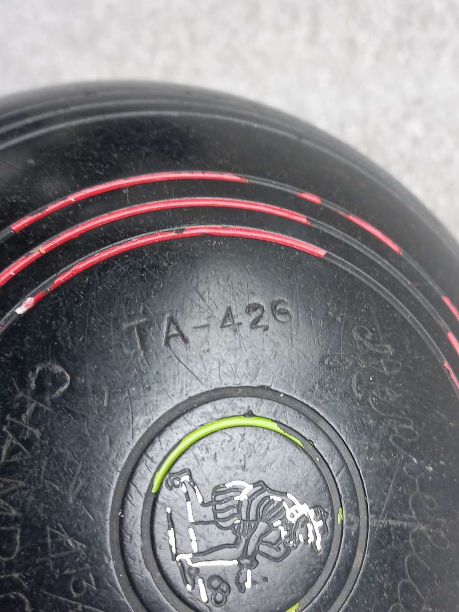 Bowls / Rolbal balls x4 Henselite Lawn Bowls Super Grip size 4 15/16 Official S.A.B.A Heavy weight