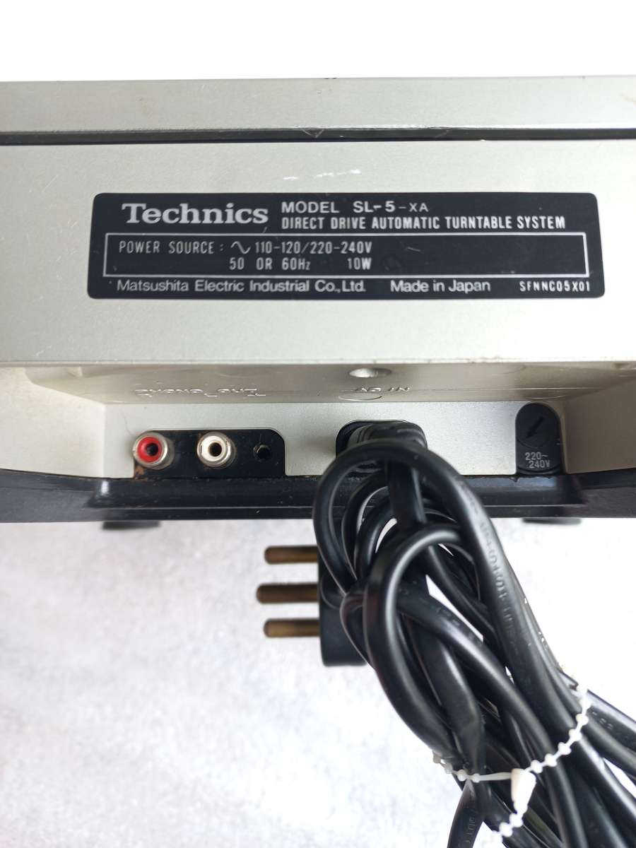 Technics SL-5 Direct drive Automatic Turntable system ( needs Needle ) see photos & description