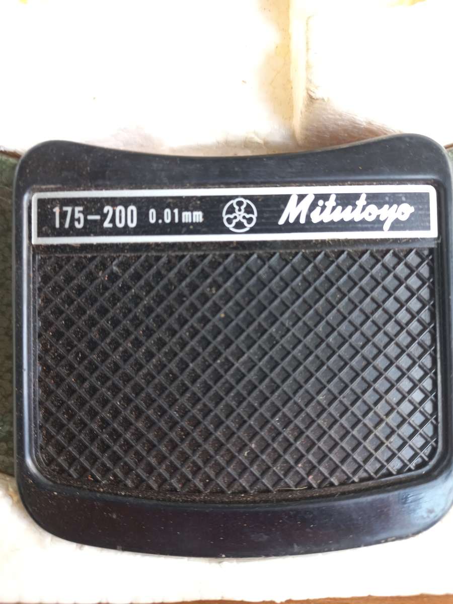 Micrometer 175mm to 200mm, 0.01mm accuracy - Mitutoyo
