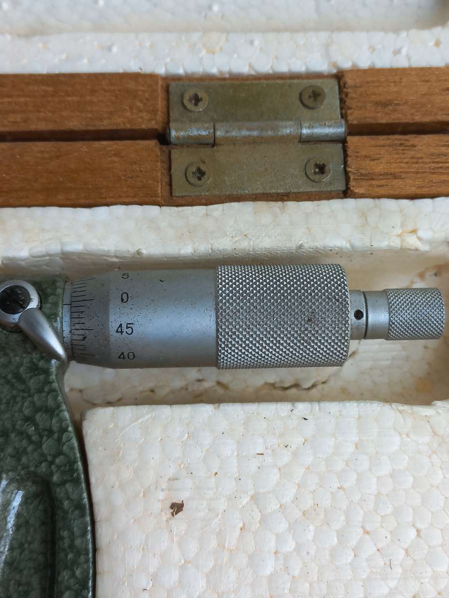 Micrometer 175mm to 200mm, 0.01mm accuracy - Mitutoyo