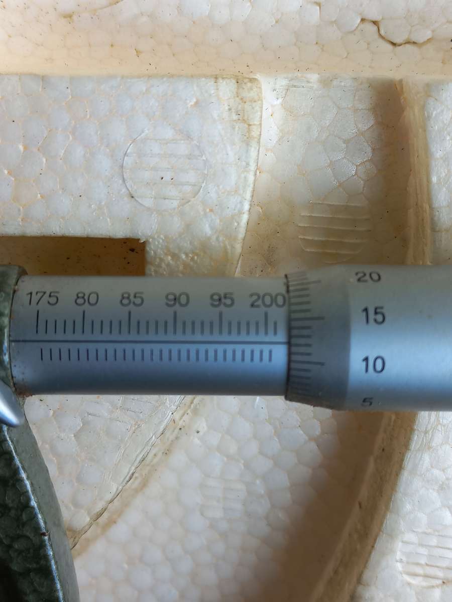 Micrometer 175mm to 200mm, 0.01mm accuracy - Mitutoyo