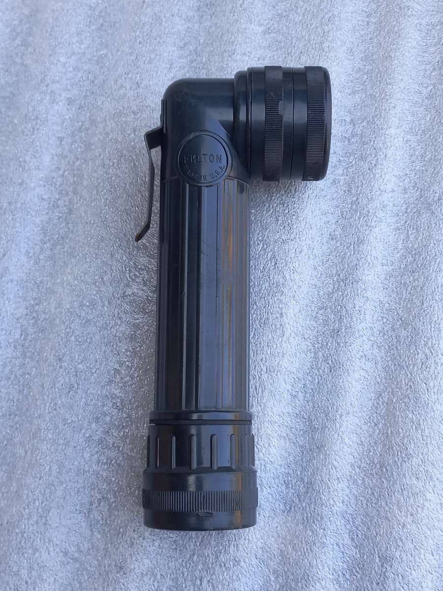 Fulton MX-991/U U.S. military right-angle flashlight