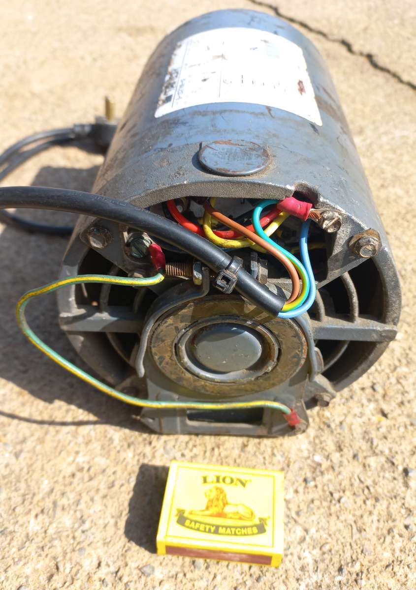 Working order - 220v, 0.20kw, 1/4hp, 1425rpm, foward & reverse  electric motor