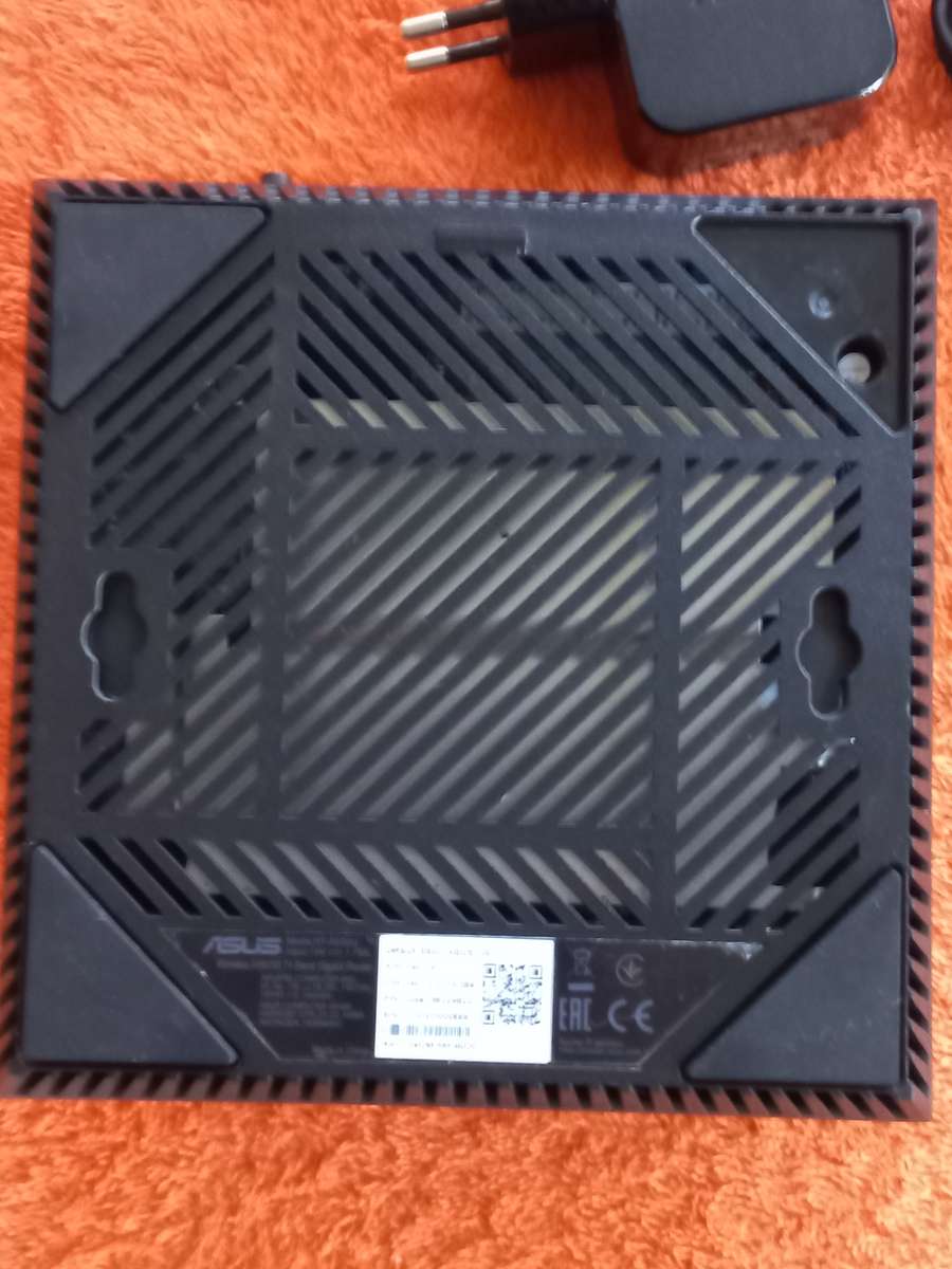 Asus AX6100 Tri-band WiFi 6 (802.11ax) Gaming Router - working order