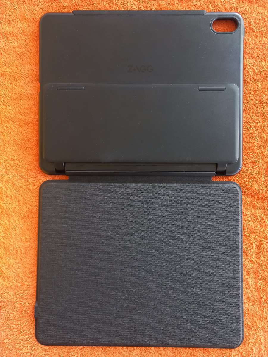 ZAGG slim book go Ultra-slim Bluetooth keyboard & Detachable case for iPad Pro 11-inch