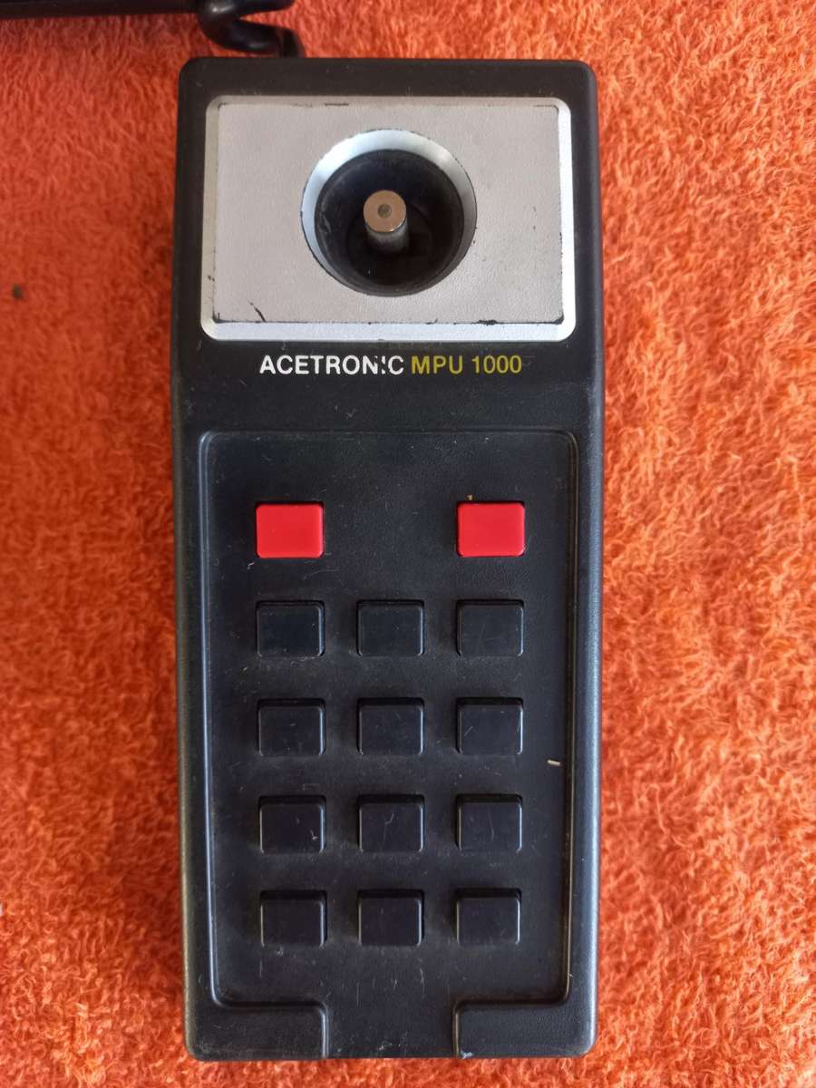 Retro gaming console & game  Acetronic MPU-1000 year 1978 (no power supply) - read description