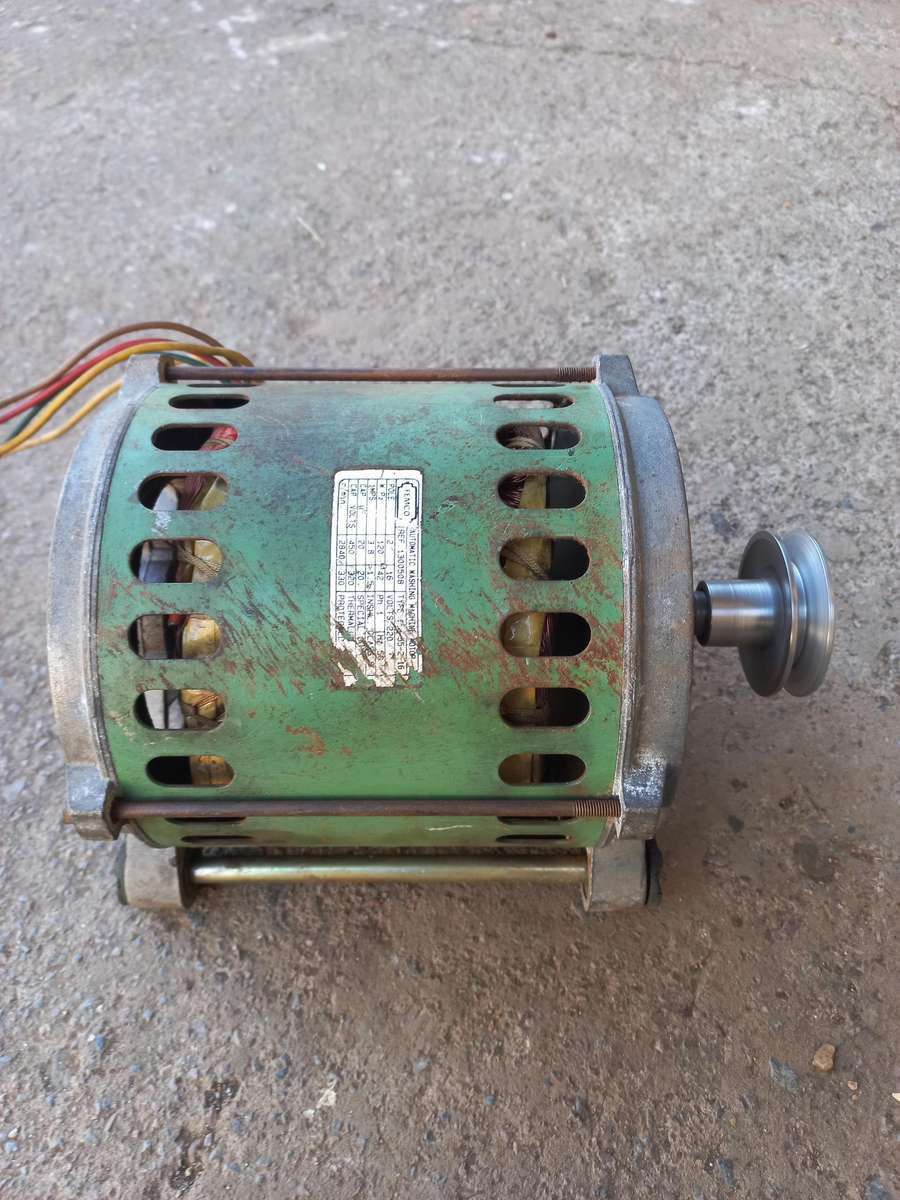 Electric motor 220v - 2 speed, foward & reverse capable - working order - see description & photos