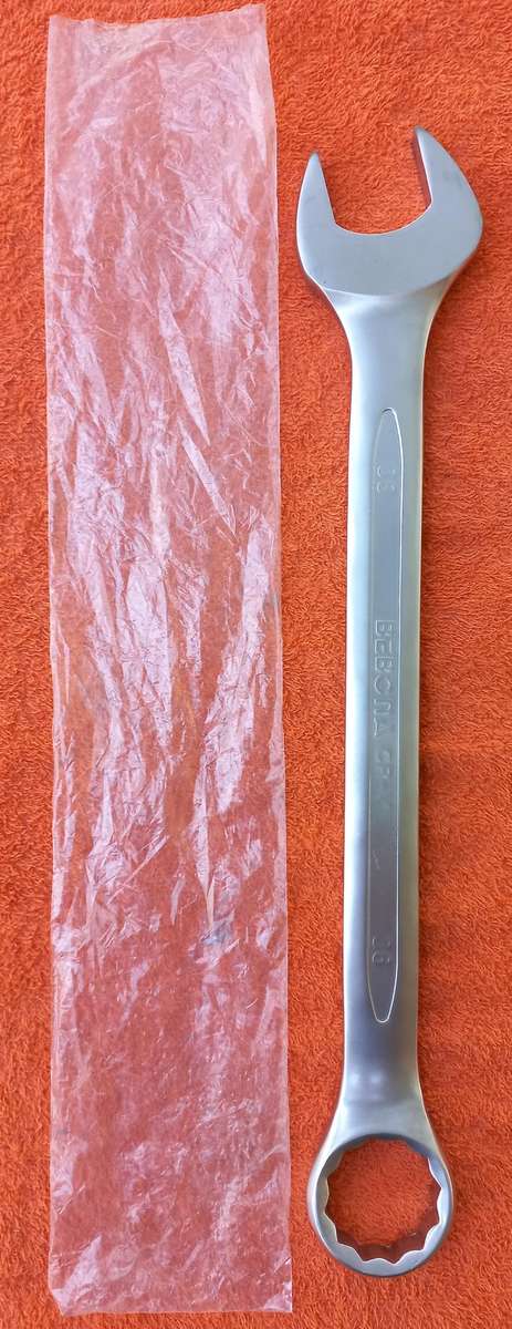 New-  size 36mm chrome vanadium spanner