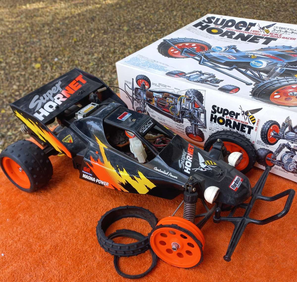 Super Hornet radio controlled RC car