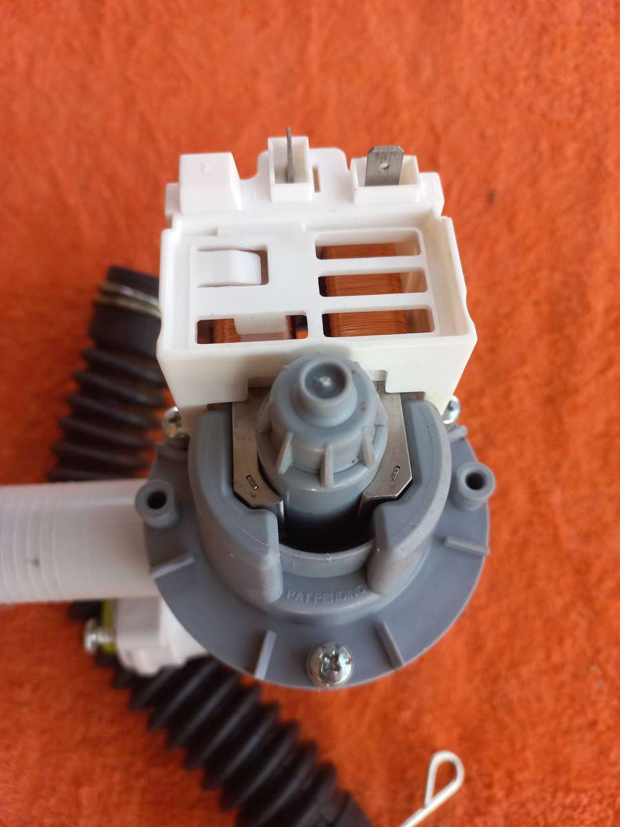 Whirlpool top loader washing machine drain pump assembl & drum to pump hose - Fit model WTL1300SL