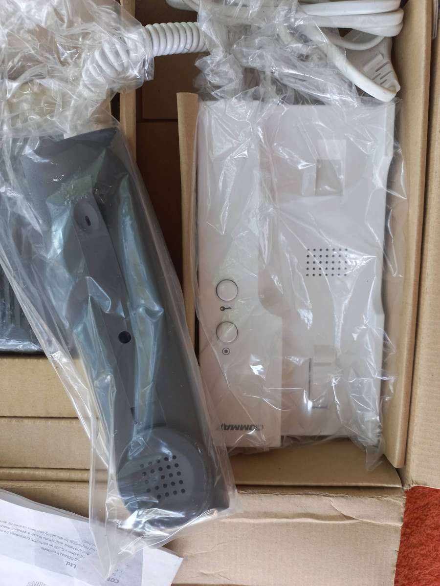 Commax Intercom 2x phone set