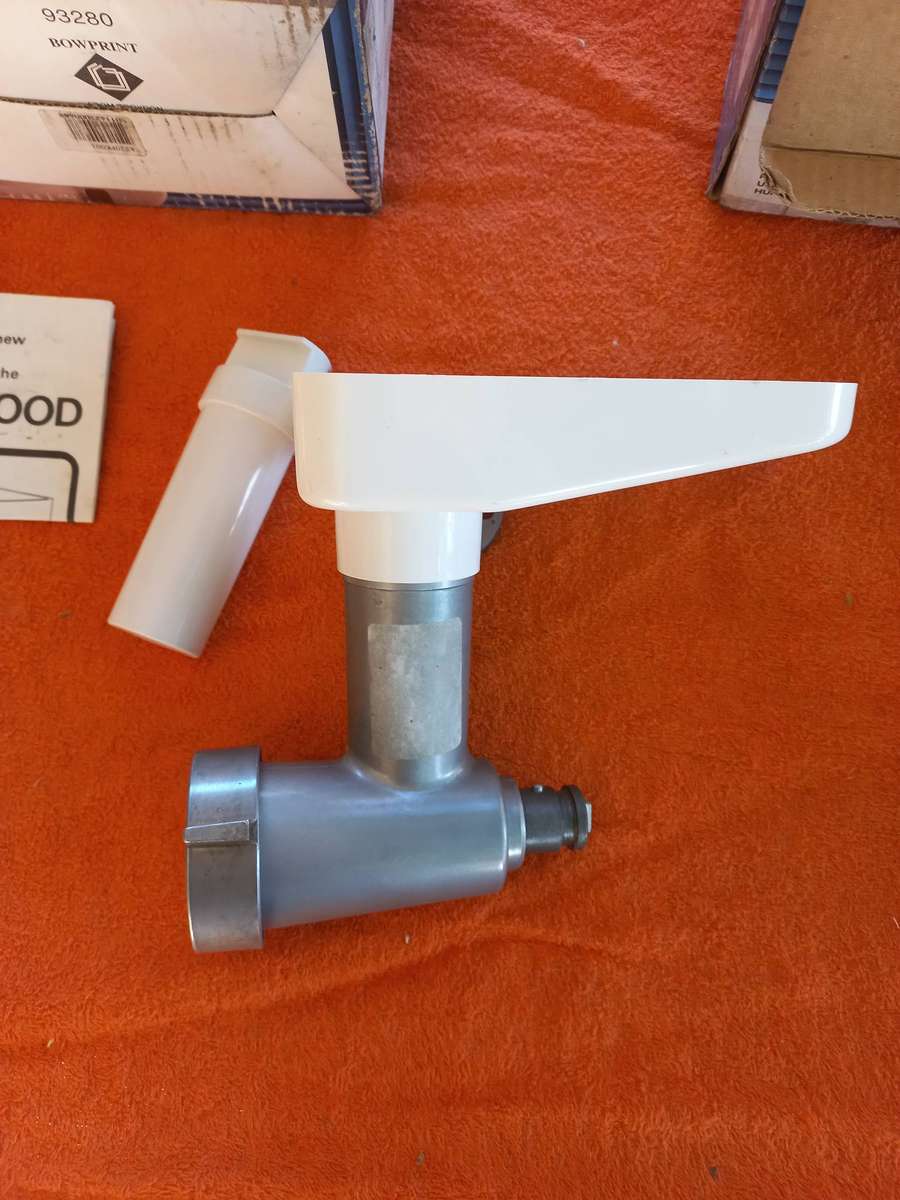 Kenwood mixer mincer attachment - Fit all A900 models