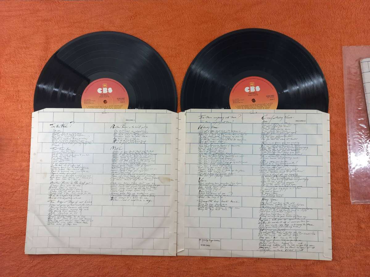 Lot of 4x Lp's - Pink Floyd-The Wall, Elvis- GuitarMan, The History of Rock & Rodriguez