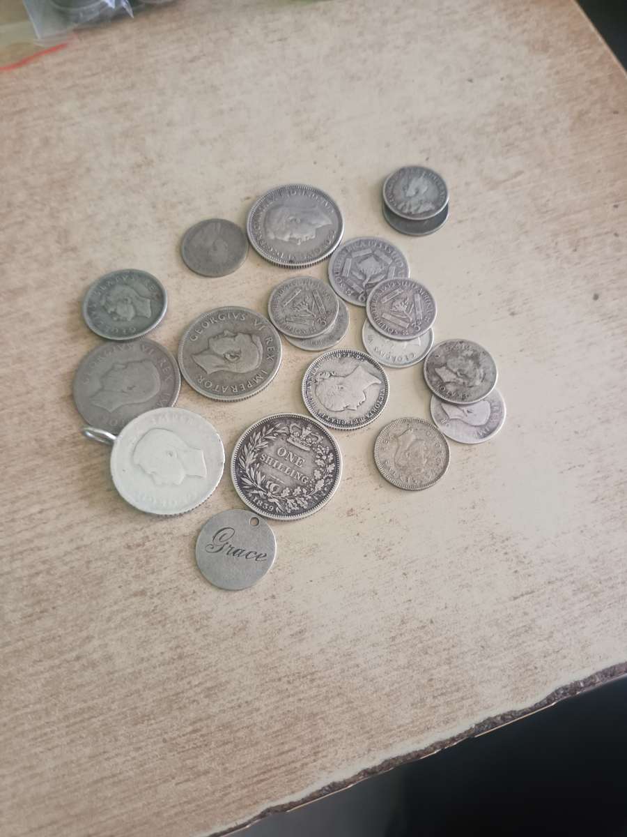 Job lot of silver coins  49.4 grams 80% silver