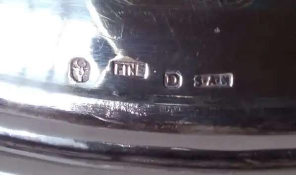 S.A. Mint Fine 99.9% Silver Dish 195.5 grms with R1 Coin Insert 1977 12gram  Total 207.5 grms