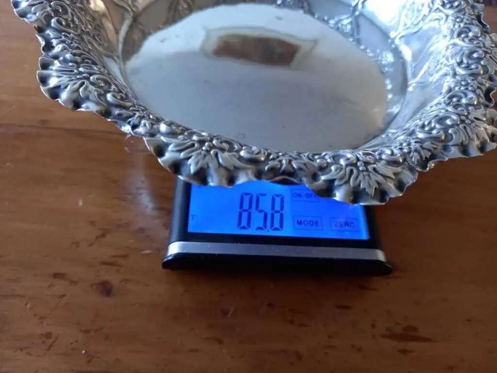 Solid Sterling Silver Dish Sheffield 1895 85.8 grams