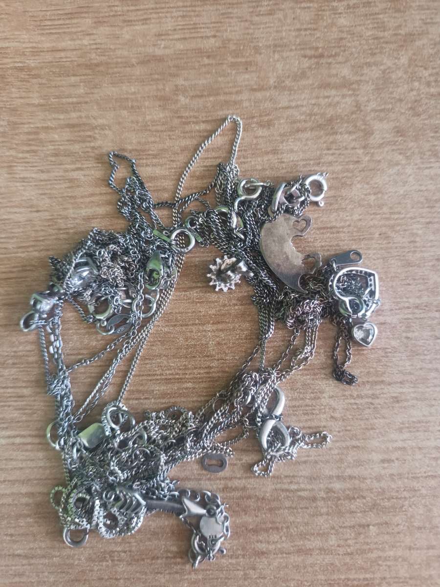 Sterling Silver scrap chains 19.8 grams