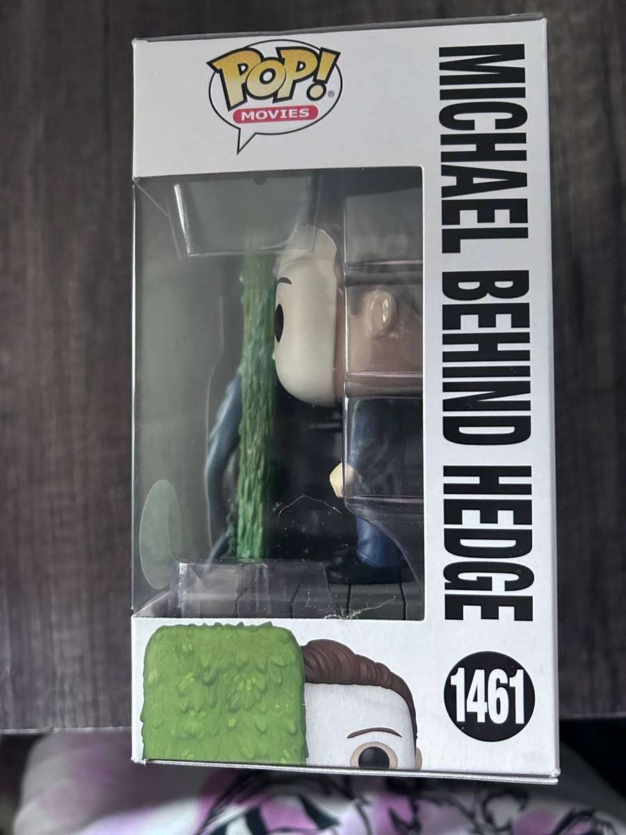 FUNKO POP! Halloween  Michael Myers Behind Hedge #1461 | Exclusive | Rare