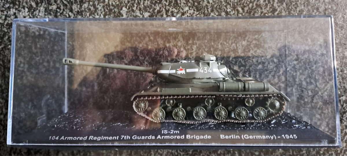 Model Army Tanks