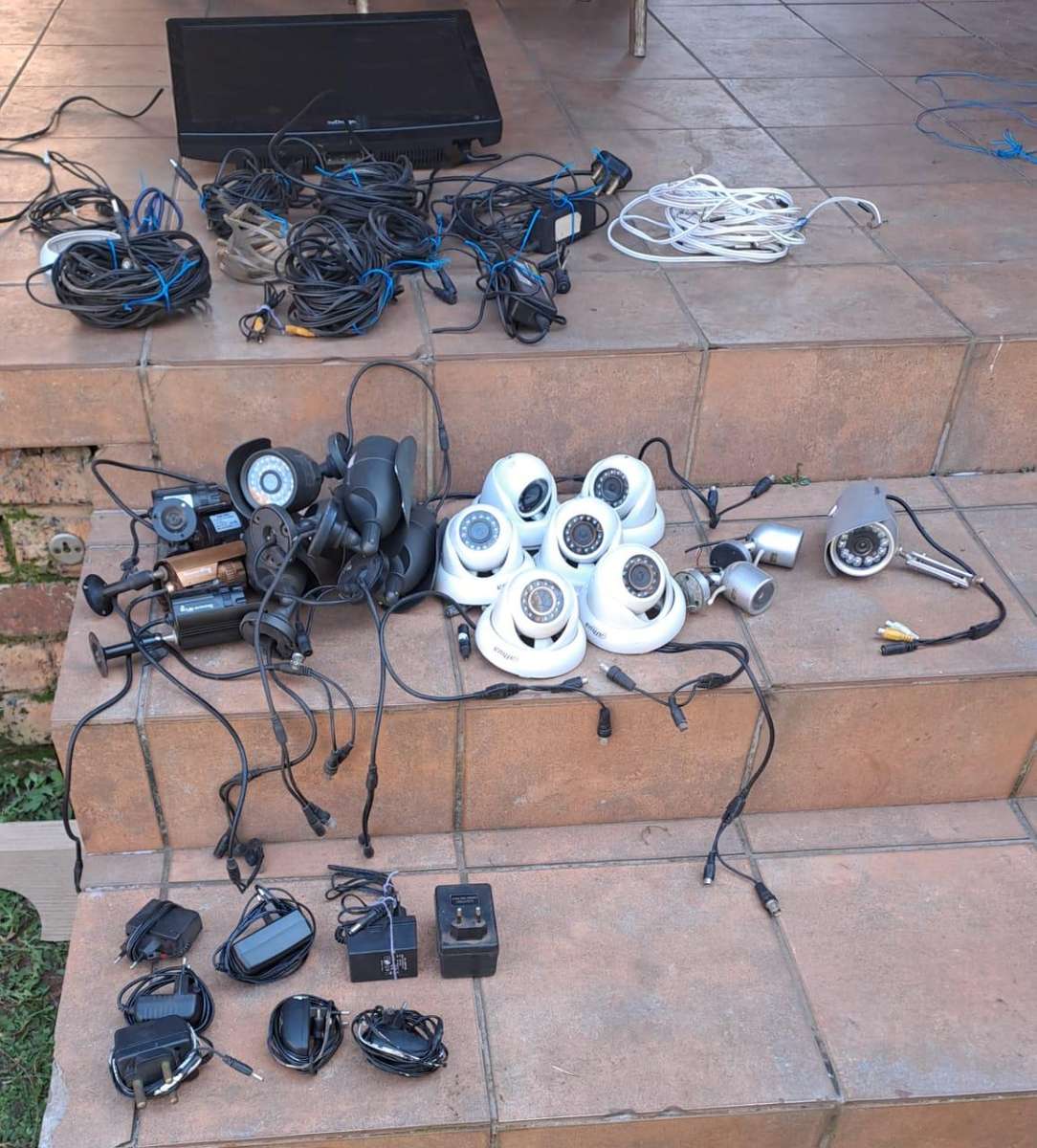 Surveillance Cameras Wires & Power supplies