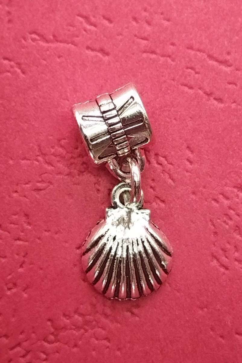 1pcs Tibetan Silver  Sea Shells Charm Bead Fit European Bracelet             232