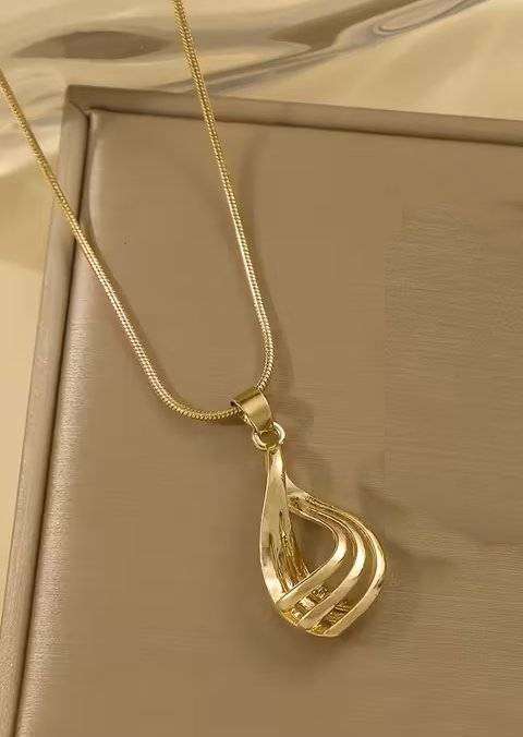 Vintage Simple Elegant Hollow Geometric Necklace and Pendant     106