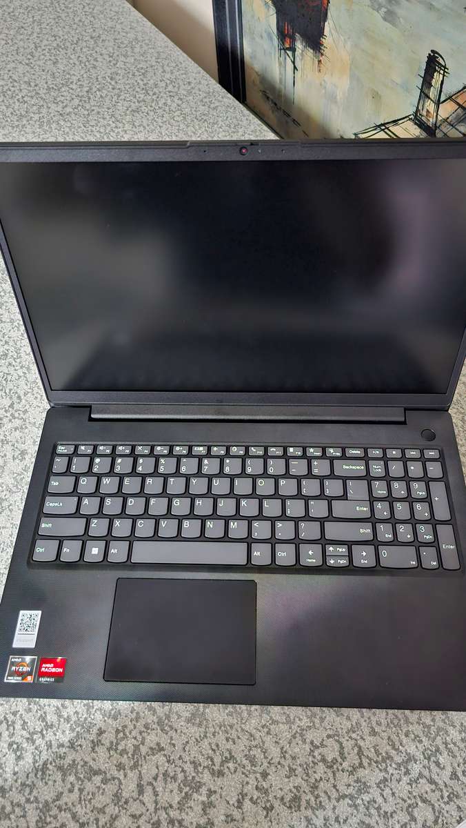 Lenovo V15 G4 AMN 15.6-inch FHD Laptop - AMD Ryzen 5 7520U 512GB SSD 8GB RAM Win 11 Home