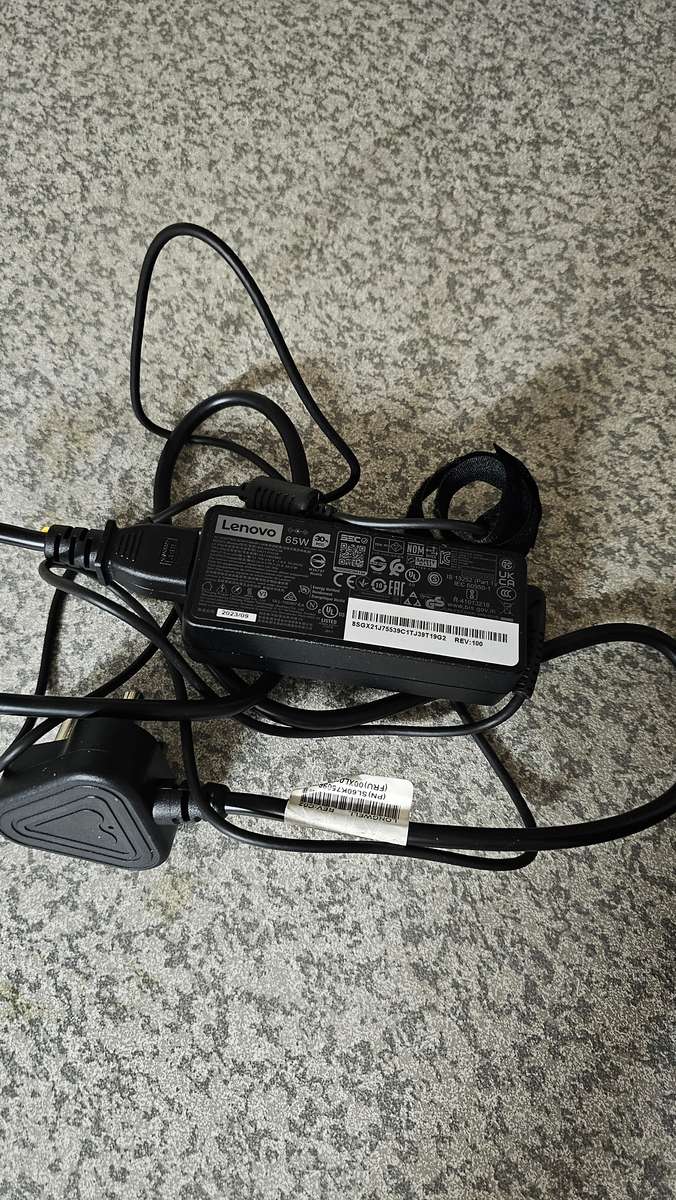 Lenovo V15 G4 AMN 15.6-inch FHD Laptop - AMD Ryzen 5 7520U 512GB SSD 8GB RAM Win 11 Home