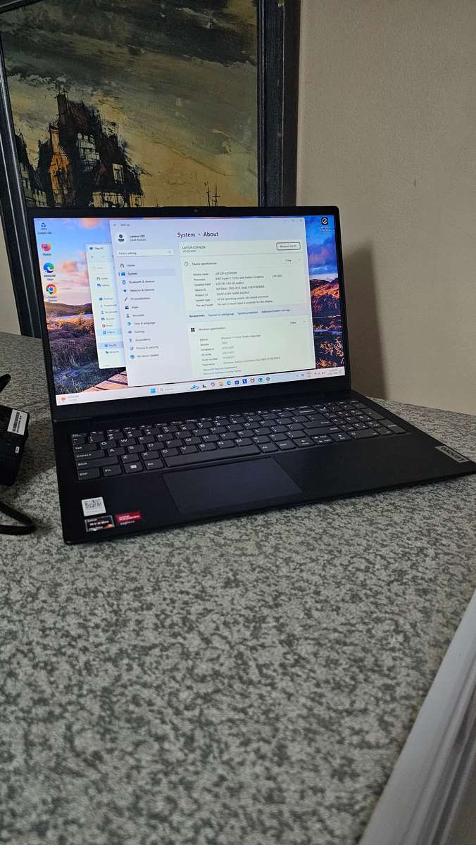 Lenovo V15 G4 AMN 15.6-inch FHD Laptop - AMD Ryzen 5 7520U 512GB SSD 8GB RAM Win 11 Home