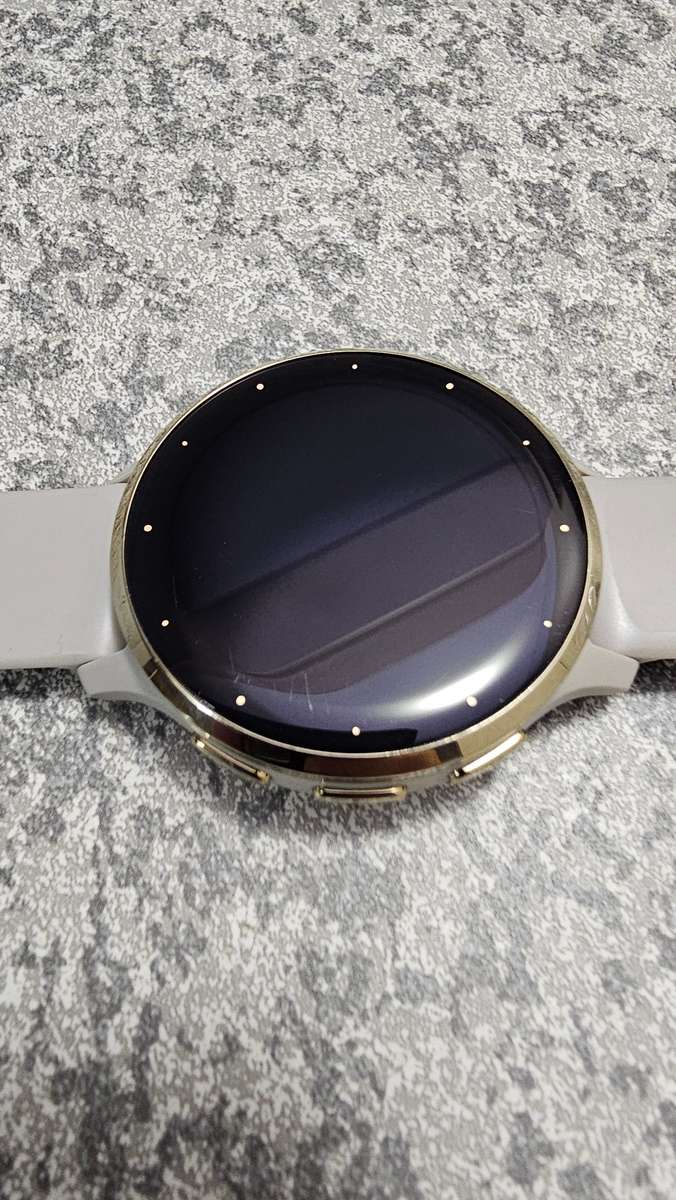 Garmin Venu 3s GPS Smart Watch Soft Gold with French Grey (41mm)