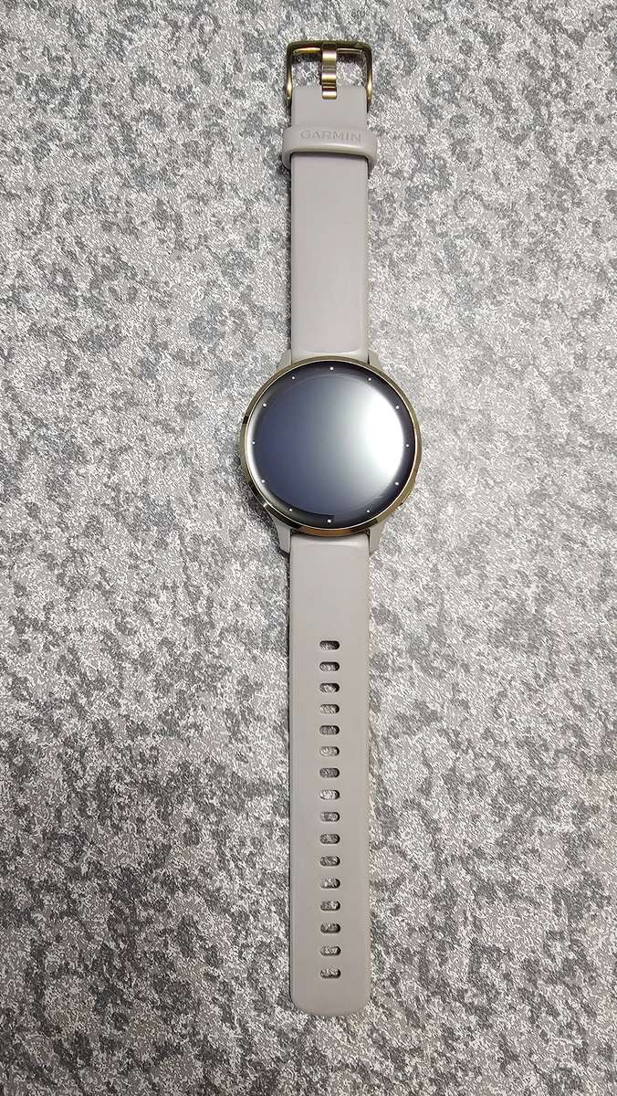 Garmin Venu 3s GPS Smart Watch Soft Gold with French Grey (41mm)