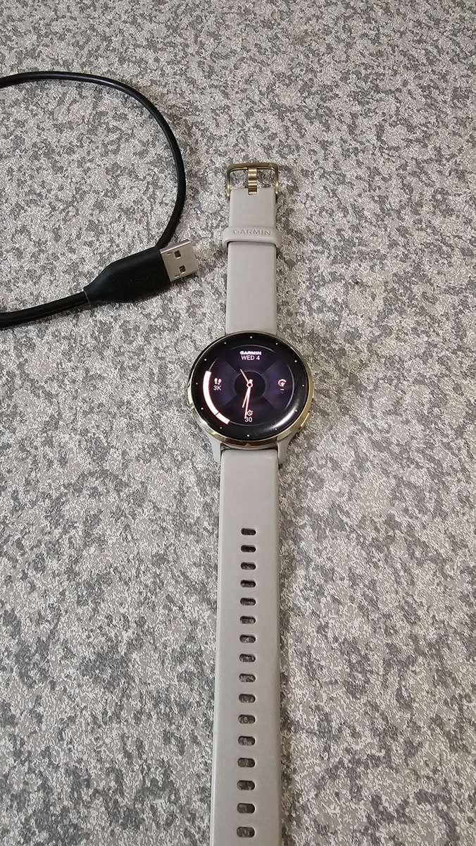 Garmin Venu 3s GPS Smart Watch Soft Gold with French Grey (41mm)