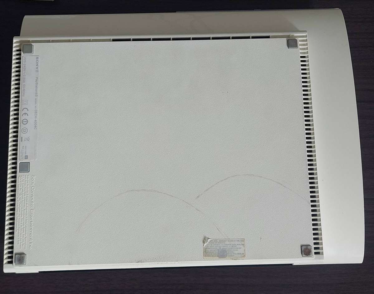 Super slim PS3 console bundle