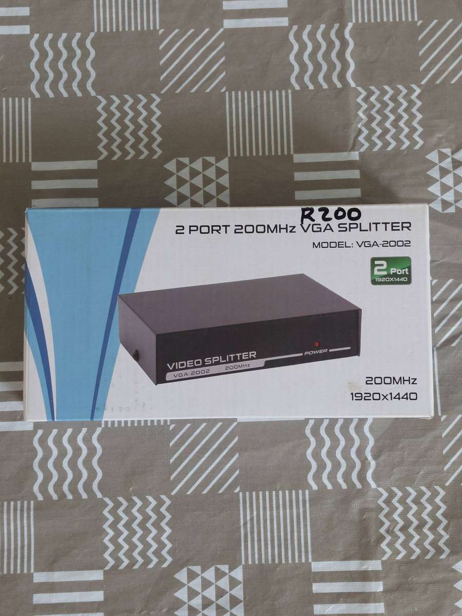 VGA splitter