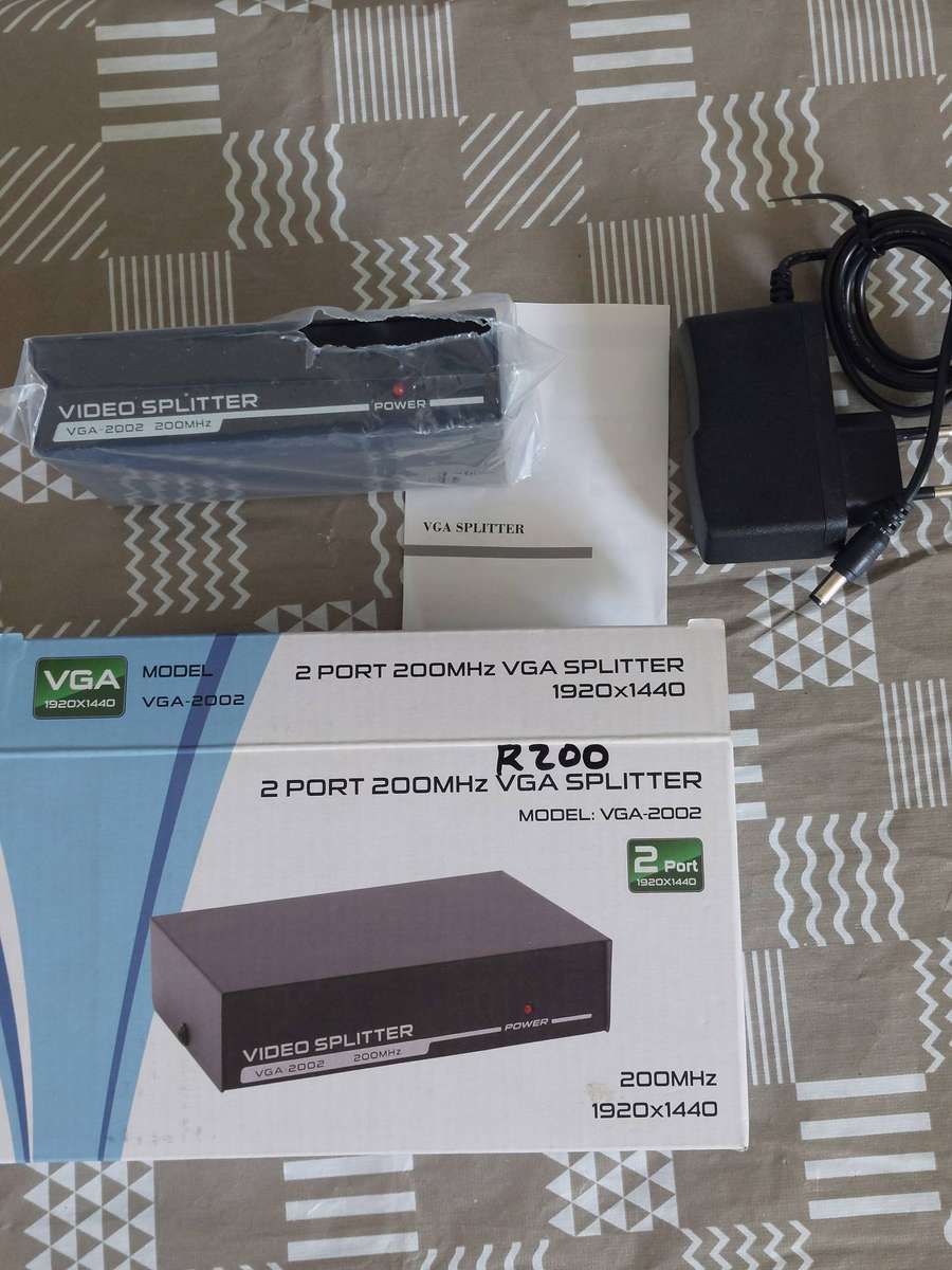 VGA splitter