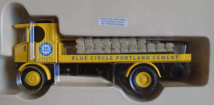 CORGI 1/50 SCALE - SENTINEL PLATFORM WAGON W/CEMENT BAGS - BOXED