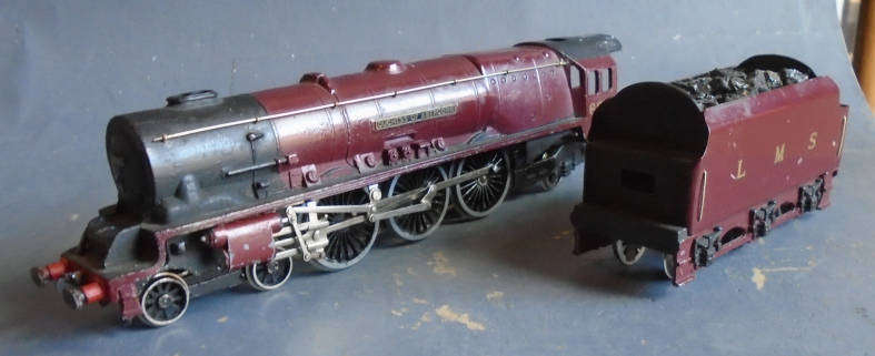 HORNBY DUBLO OO SCALE - 4-6-2 DUCHESS OF ABERCORN STEAM LOCO & TENDER