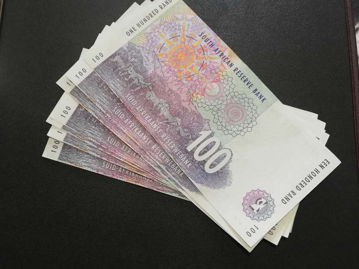 Mboweni X8 R100 in Sequence