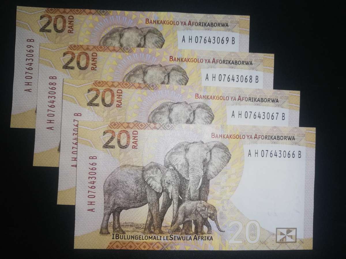 R20 Notes in sequence